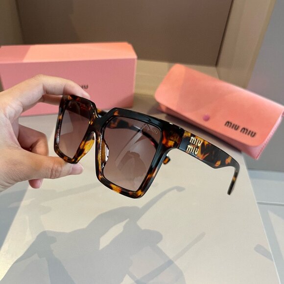 MIU MIU Logo Oversize Sunglasses - Picture 2 of 9